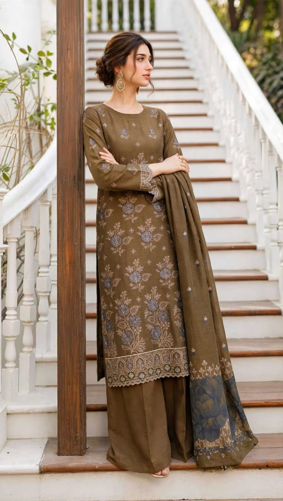 Emroz Lawn Doria Embroidered 3-Piece