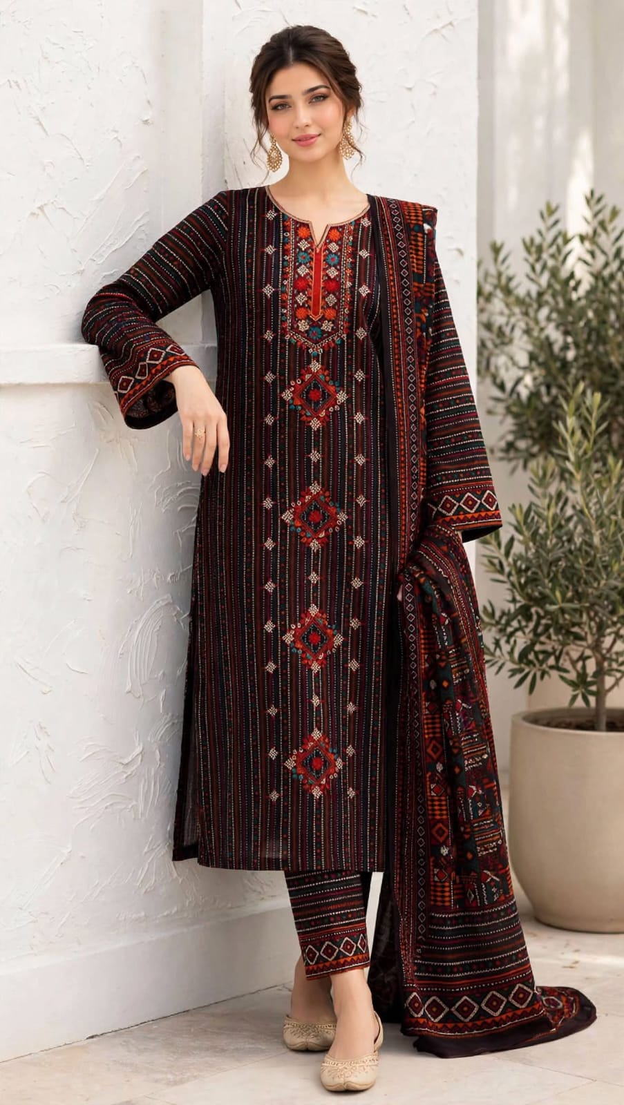 Emroz Linen Print Embroidered 3-Piece